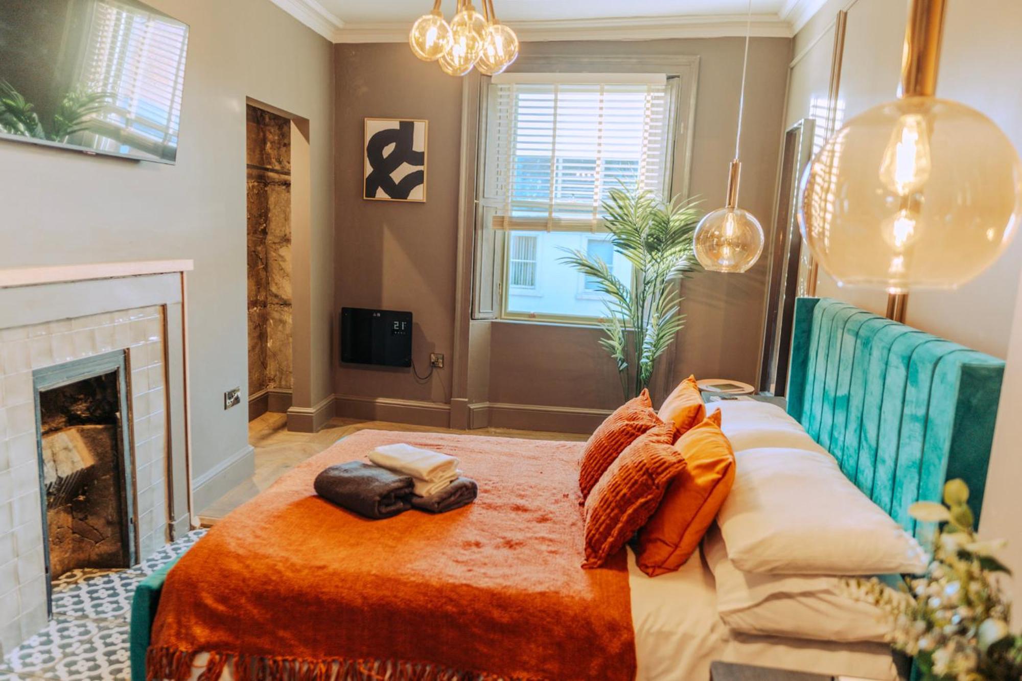 Magistrates Penthouse Suite - Town Centre Apartments With Spa Morpeth Eksteriør bilde